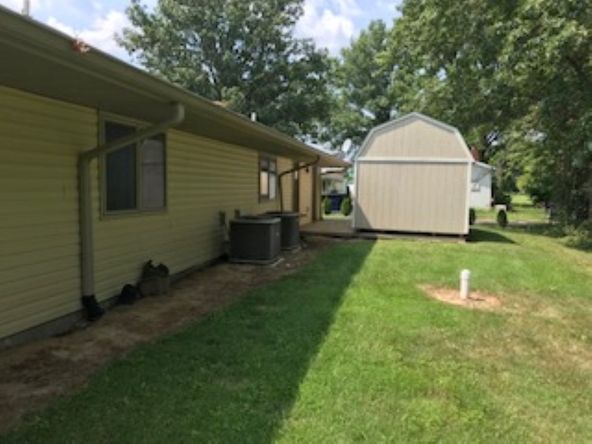 3022 S Park Ave, Herrin, IL 62948